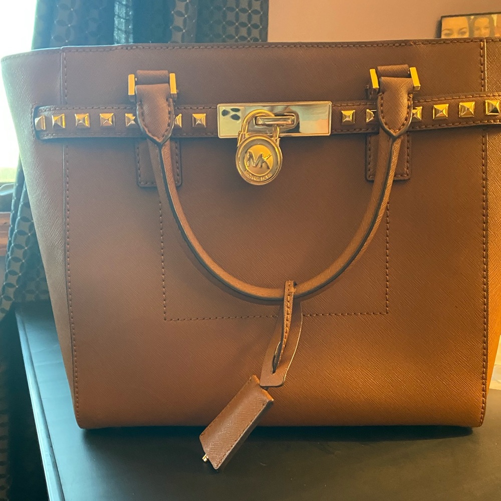 Michael Kors medium sized shoulder bag